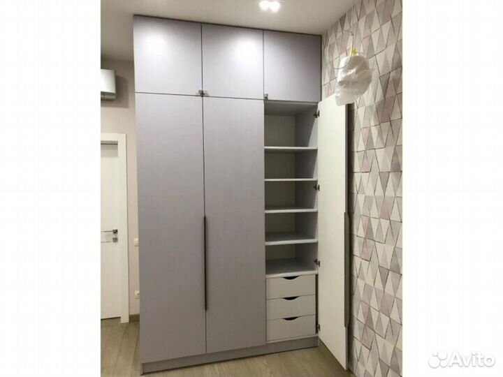 Распашной шкаф на заказ