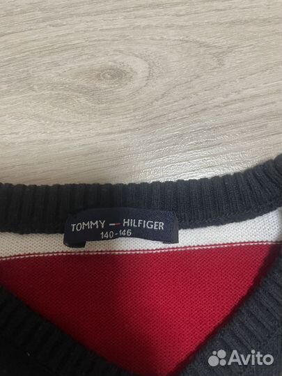 Кофта детская Tommy hilfiger.Размер 140-146
