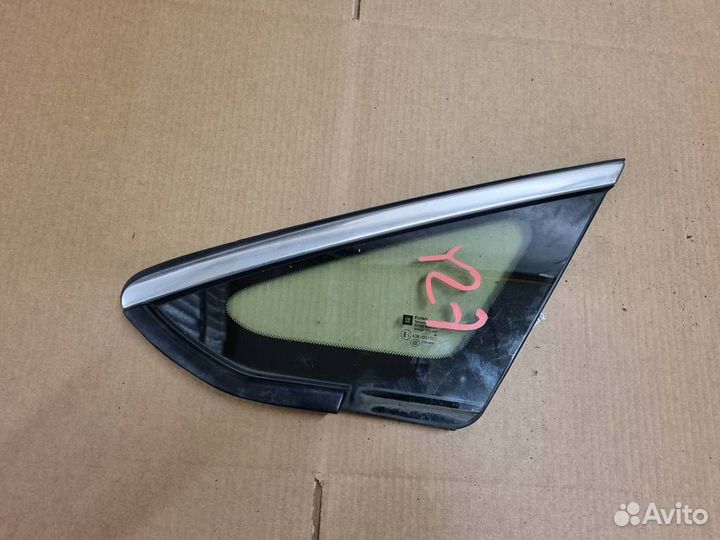 Стекло кузовное глухое левое Opel Astra J GTC