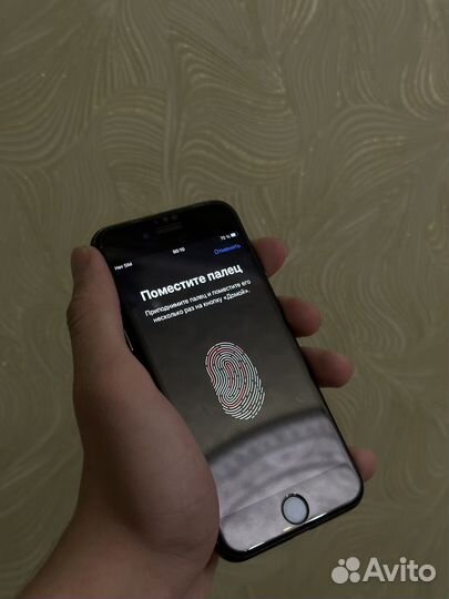 iPhone 8, 64 ГБ
