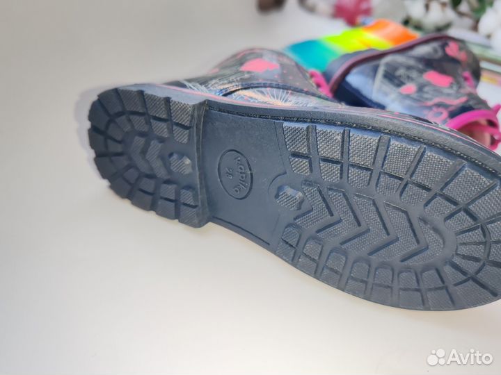 Ботинки для девочки