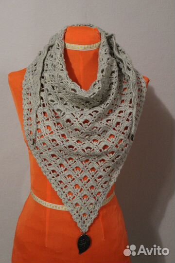 Платок вязаный