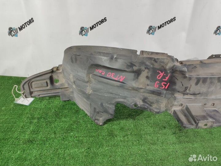 Подкрылок передний правый Nissan X-Trail NT30