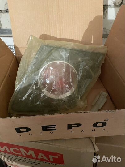 Задний фонарь внутренний левый мазда 3 (хэтчбэк)