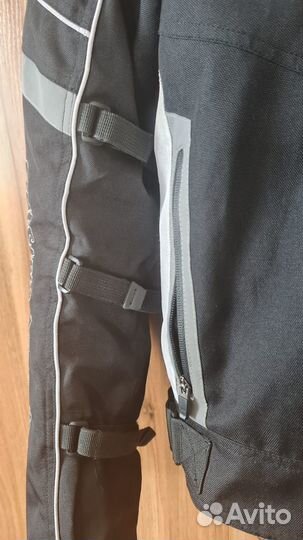 Мотокуртка