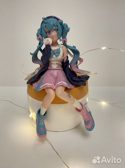 Аниме фигурка Хатсуне мику