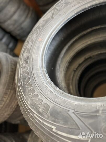 Goodyear Wrangler HT 245/75 R17