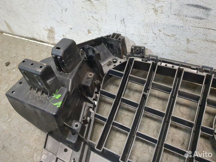 Решетка радиатора Audi Q3, 2013