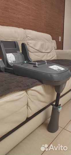 Автолюлька с бaзoй isоfiх