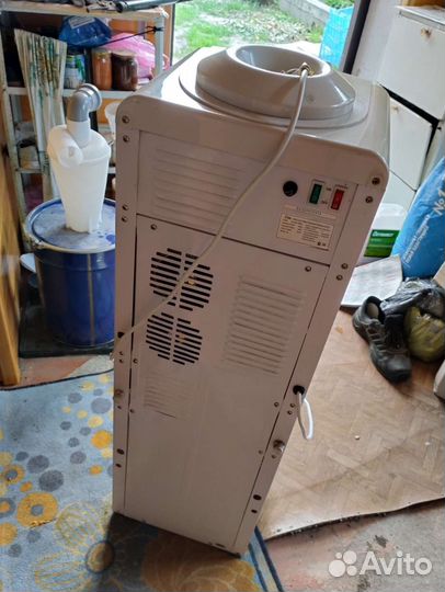 Кулер для воды