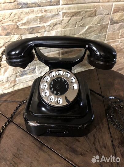 Старинный Телефон фирмы simens