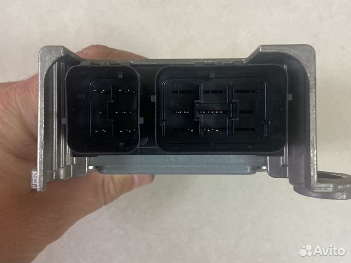 Блок системы защиты SRS RCM ford tourneo connect