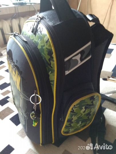 Рюкзак школьный hummingbird