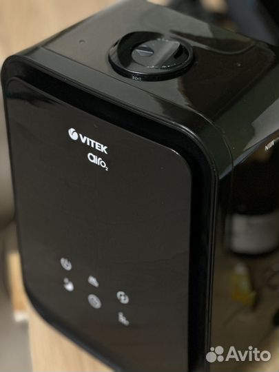 Увлажнитель Vitek airo2