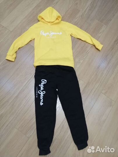 Продам новый костюм спортивный