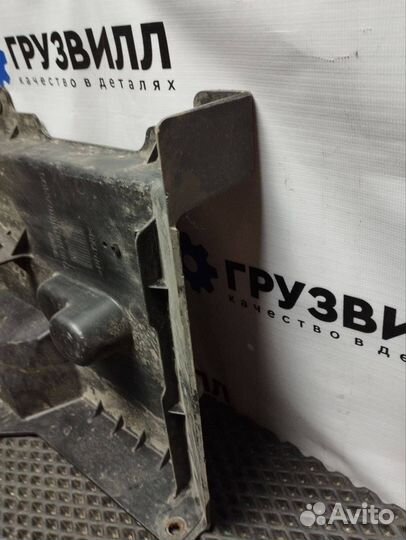 Крышка блока предохранителей Volvo FH4 21379643