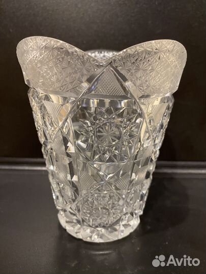 Хрустальные вазы