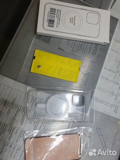 Стекло и чехол на Iphon 11 pro