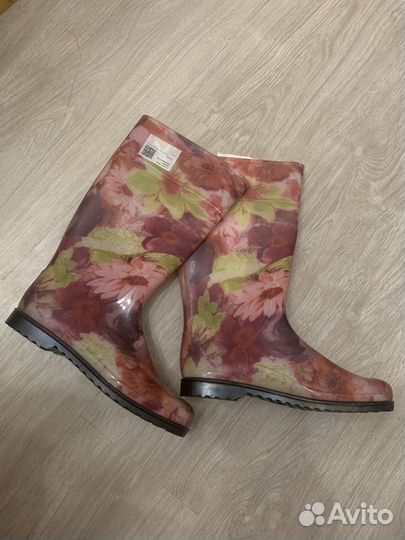 Женские резиновые сапоги