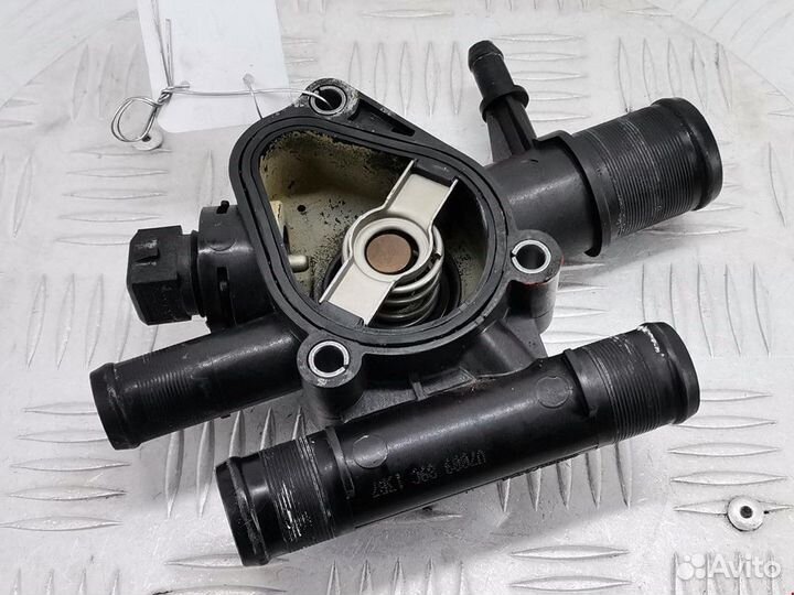 Корпус термостата Renault Laguna 2 рест. 2006