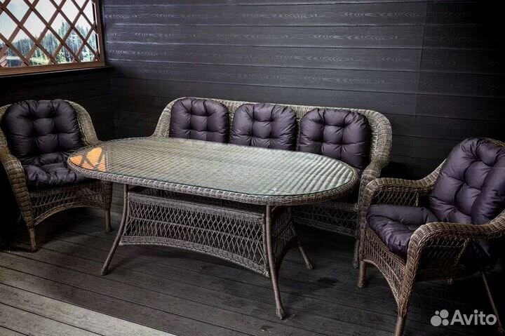 Ротанговый комплект мебели