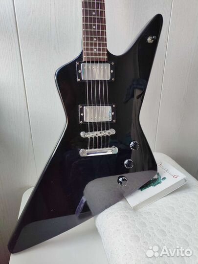 Электрогитара Greg Bennet - Explorer