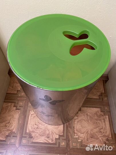 Оригинальная емкость для белья