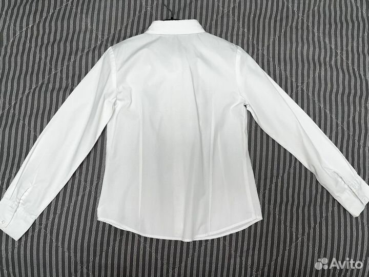 Блузки на девочку р 140-146