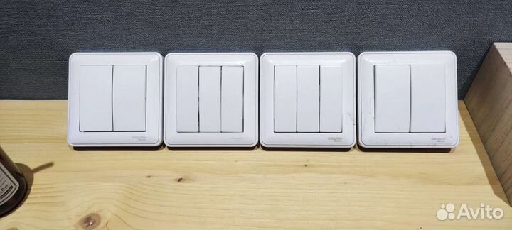 Выключатели встраиваемые. Цена за все