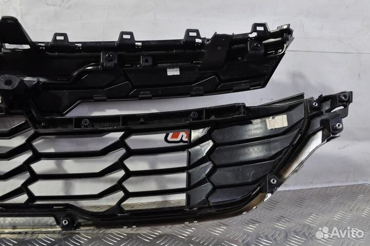 Б/У Б/У Решетка радиатора Kia Seltos 2022- бу