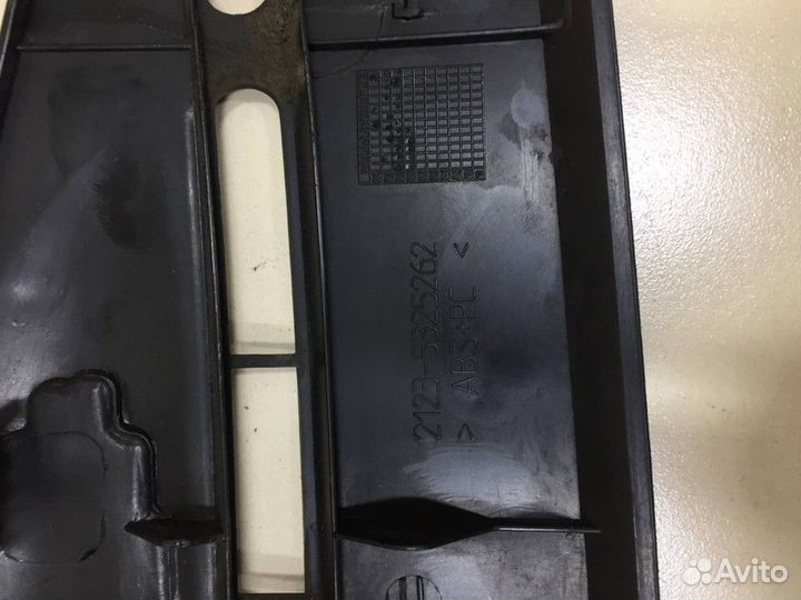 Накладка торпедо Chevrolet Niva