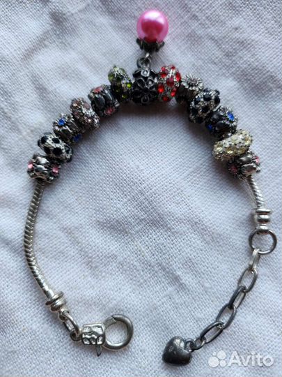 Браслет с шармами