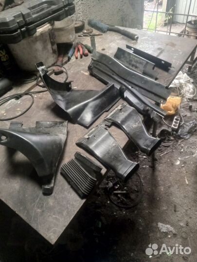 Пластик салонный, накладка багажника bmw 5 e34