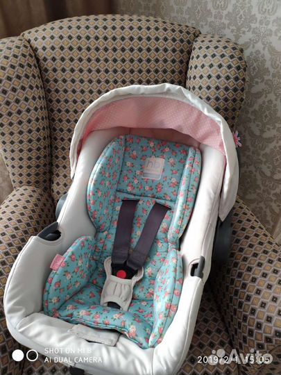 Автокресло-переноска Happy Baby Madison