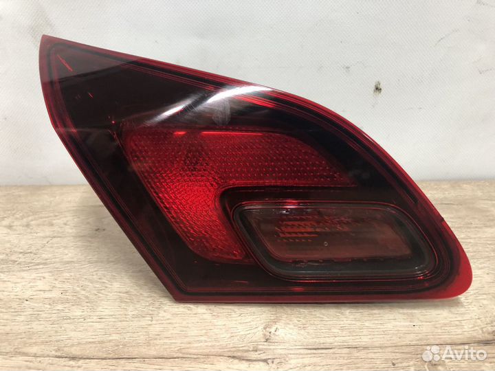 Фонарь в крышку багажника Астра j