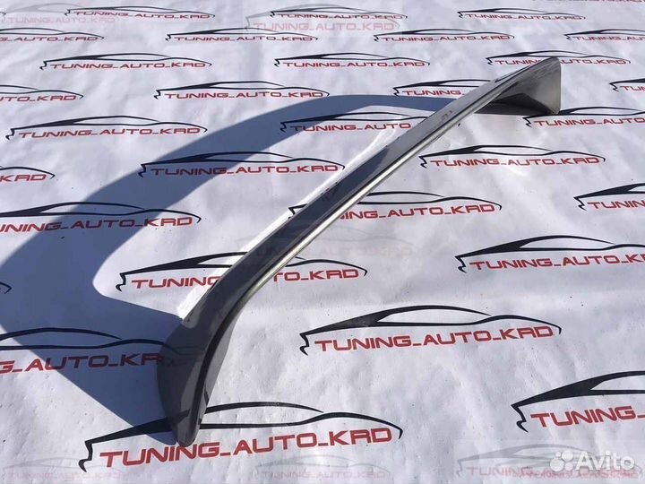 Спойлер на верх Ниссан Nissan Juke E5556