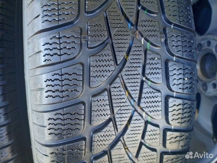 Dunlop SP Winter Sport 3D 235/65 R17