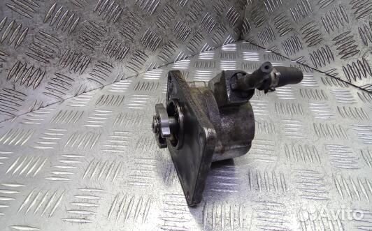 Насос вакуумный renault master 2 (HBE11KX01)