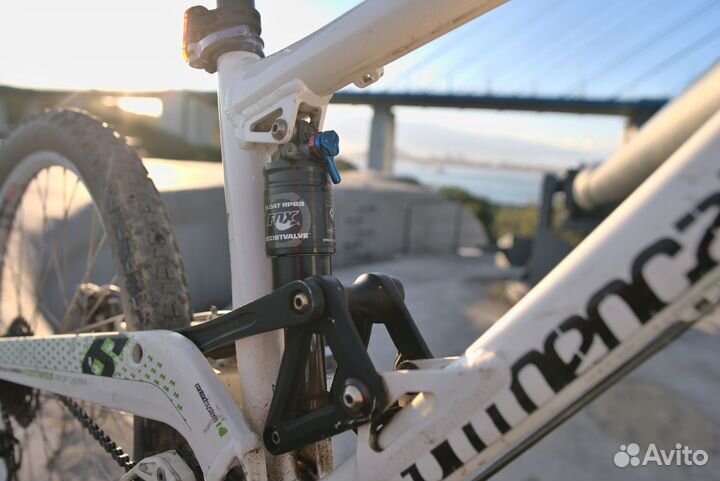 Двухподвес на раме Commencal Meta 6