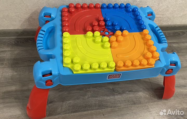 Конструктор mega bloks игровой стол и конструктор