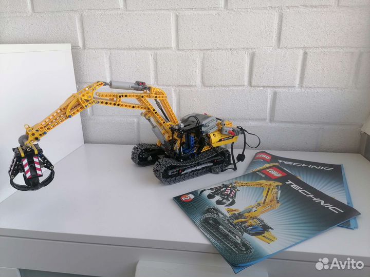 Конструктор экскаватор Lego Technic - 42006