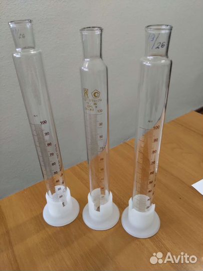 Цилиндр мерный 100 мл с пробками