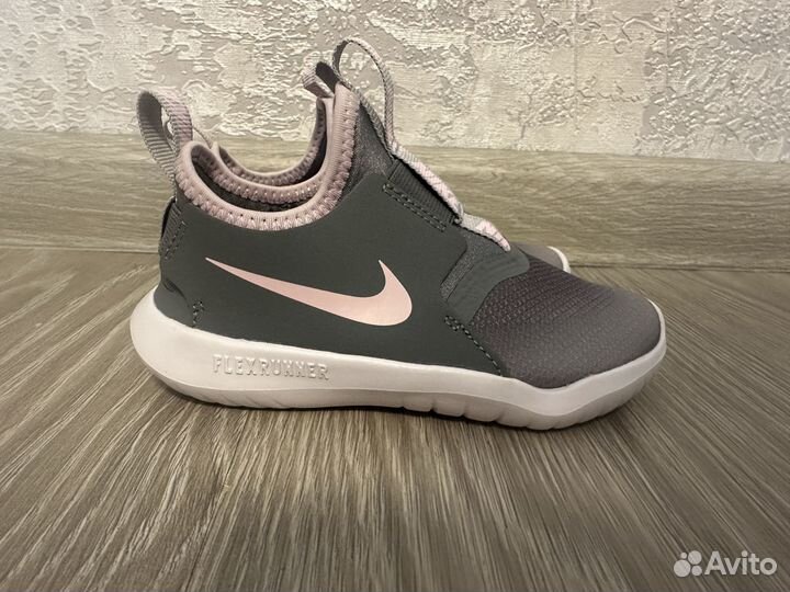 Кроссовки Nike для девочки