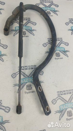 Петля двери багажника Peugeot 406