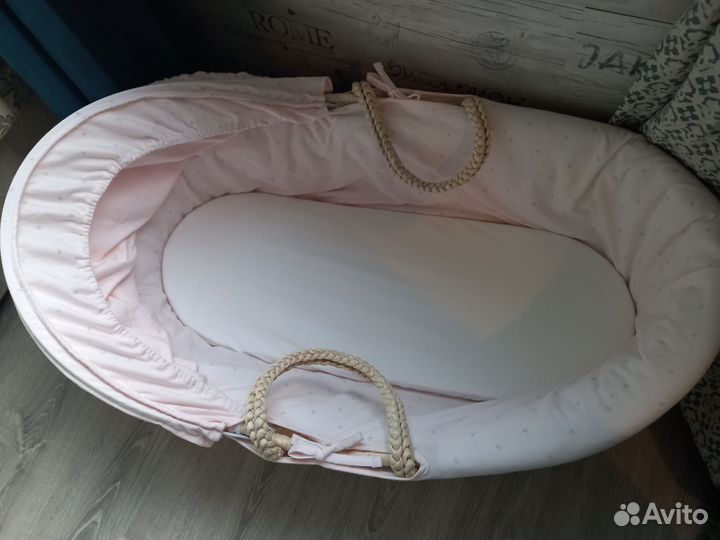 Плетеная корзина люлька