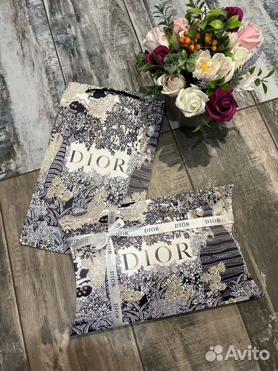 Подарочная фирменная упаковка под платок