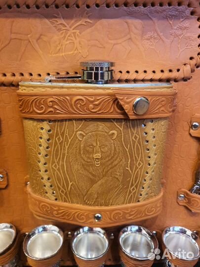 Набор для пикника в дипломате на 6 персон