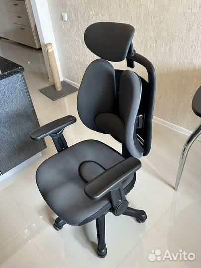 Компьютерное кресло ортопедическое Inno Health