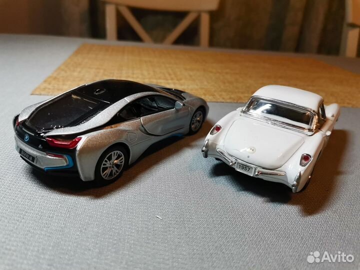 Машинка Kinsmart BMW i8