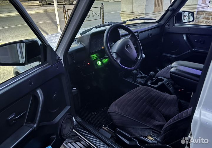 LADA 4x4 (Нива) 1.7 МТ, 2012, 240 000 км